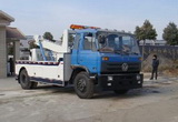 東風(fēng)153拖吊型清障車