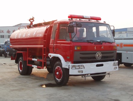 東風145消防灑水車