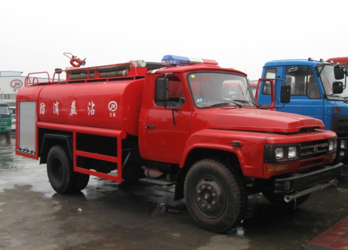 7噸社區(qū)消防車(東風(fēng)140消防車)