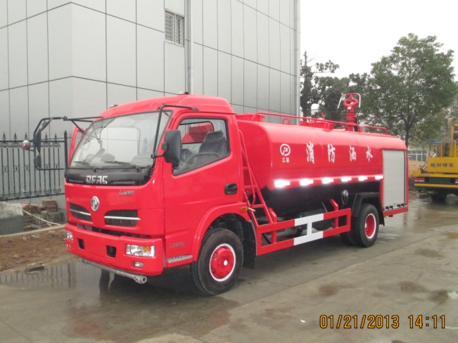 6噸泡沫消防灑水車