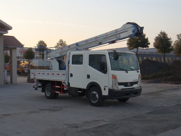 日產(chǎn)12米高空作業(yè)車(國(guó)四)