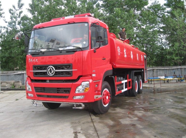 東風(fēng)天龍消防灑水車(20噸)