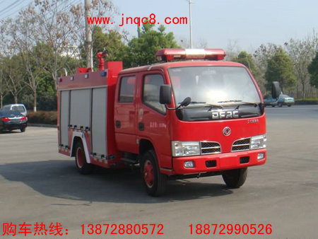 東風(fēng)銳鈴泡沫消防車