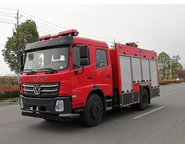 國六東風(fēng)5.5噸水罐消防車