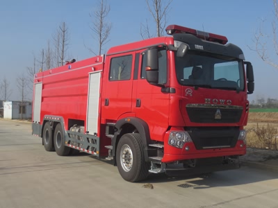 國(guó)六豪沃16噸水罐消防車