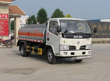 東風金霸加油車