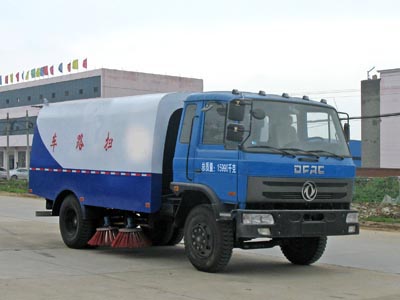 東風145掃路車(國三)